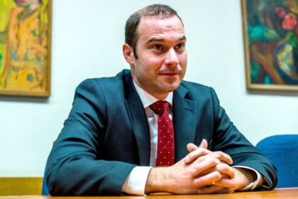 Hollik István
