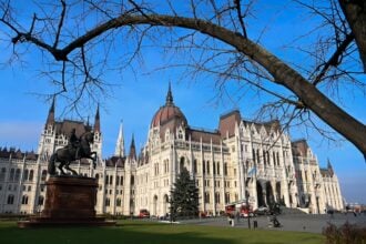 ország karácsonyfája parlament