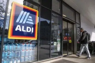 Aldi üzlet bejárata