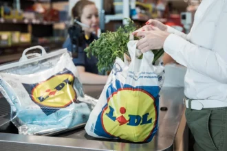 Lidl bolt vásárlás szatyor kasszás